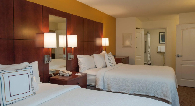 Четырёхместный люкс c 1 комнатой Residence Inn Providence Coventry