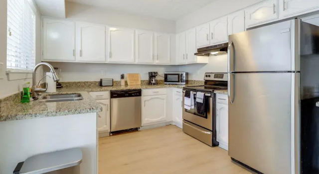 Апартаменты Easy Tailgate Access! Home 3 Mi to College Station