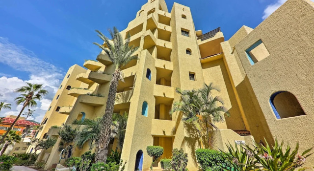 Resort-style Cabo Getaway With Pools & Ocean Views, Rezerwuj Apartament Cabo San Lucas 