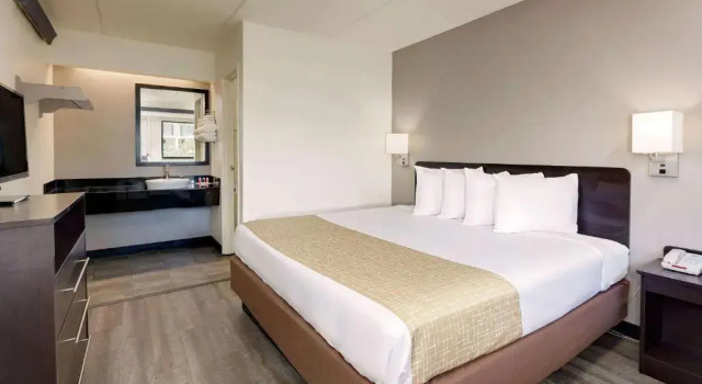 Номер Standard Travelodge by Wyndham College Park