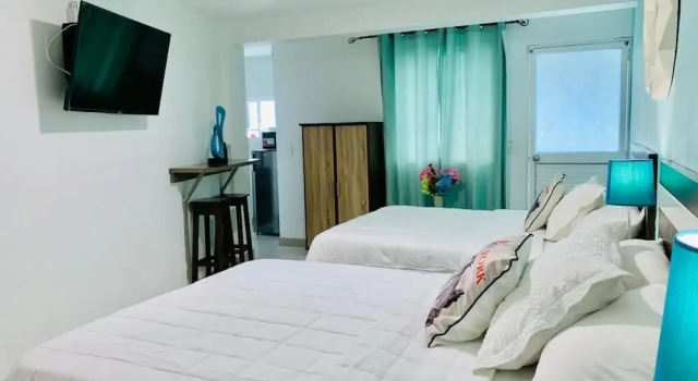 Четырёхместные апартаменты с балконом Bahia Tropical II