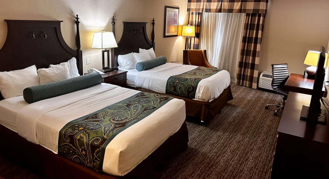 Четырёхместный номер Standard Red Lion Hotel Harrisburg Hershey