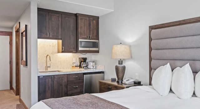 Номер Standard с 3 комнатами Hotel Room - The Lodges at Deer Valley