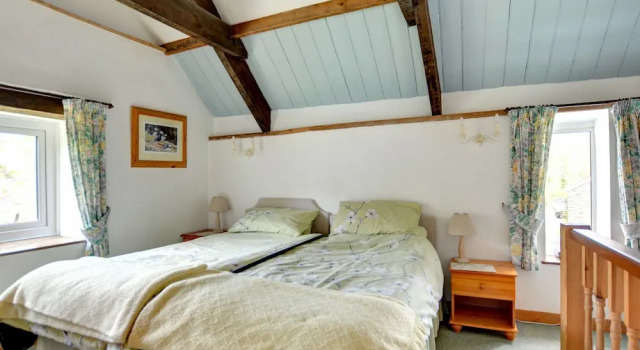 Quaint Holiday Home in Whitland With Garden, Reservar Hotel Lampeter Velfrey Glamorgan