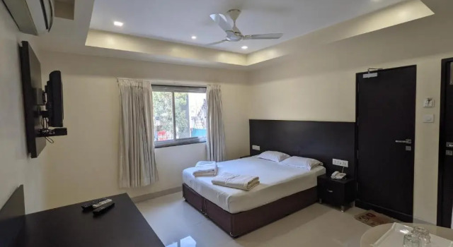 Hotel Sri Kamal International, Забронировать Отель Отели штата Махараштры 3 звезды, 3*
