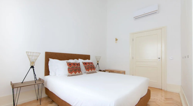 Апартаменты Superior Мансарда с 2 комнатами с балконом Citybreak-Apartments Sá da Bandeira