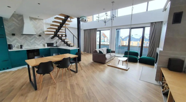 George Snow Apartments in New Gudauri - fireplace, 50m to Gondola lift, Rezerwuj Apartament Hotele w Mtkheta-Mtianeti z basenem, Basen