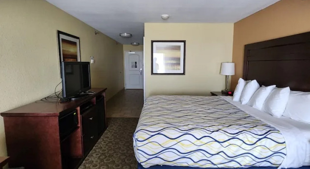 Люкс La Quinta Inn & Suites by Wyndham Minot