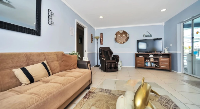 Apollo Beach W/ Pool, Room To Entertain, Pet Friendly! 6 Bedroom Home, Reserva ahora Hotel Apollo Beach 
