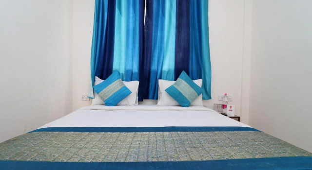 Hotel Airport Royal Marina by OYO Rooms