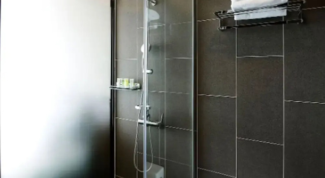 Двухместный семейный номер Standard с балконом и с частичным видом на океан Ramada by Wyndham Gangwon Sokcho