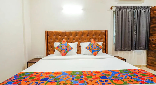 Номер Deluxe FabHotel The Pearl Boutique - Electronic City