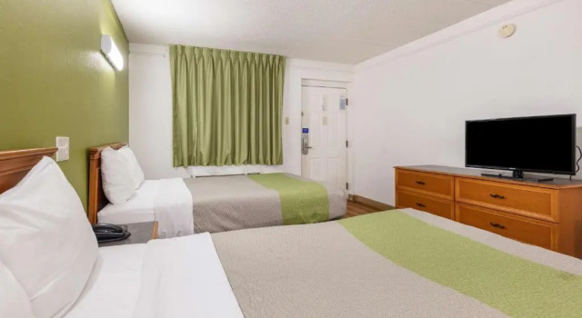 Четырёхместный номер Standard Motel 6-Knoxville, TN