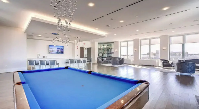 Crystal City Comfortable Apartments