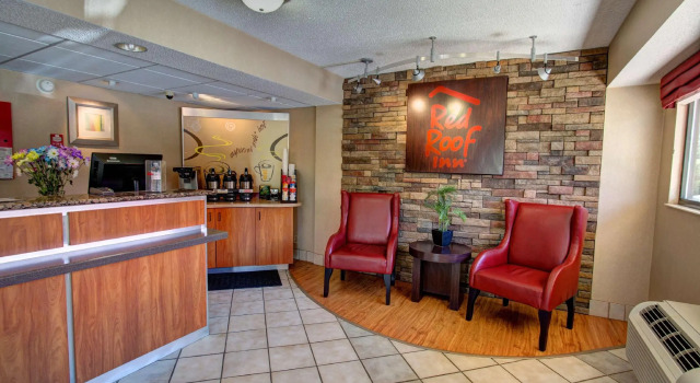 Red Roof Inn Pensacola – I-10 at Davis Highway