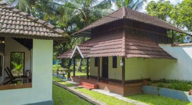 Kurialacherry House Alleppey, Забронировать Отель Отели штата Кералы с бассейном, Бассейн