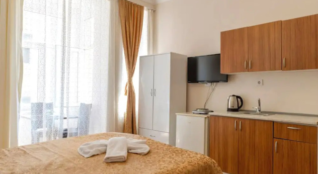 Happy Vatan Suites, Забронировать Отель Фатих Стамбул, рядом с Библиотека Стамбульского университета