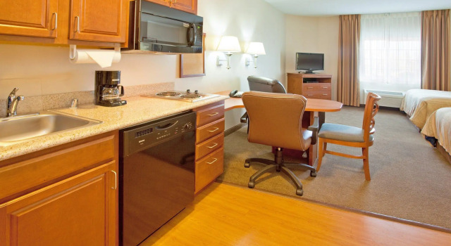 Четырёхместный люкс Candlewood Suites Roswell by IHG