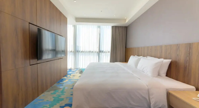 Люкс Golden Tulip Hotel Taichung