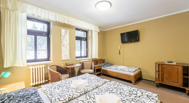 Трёхместный номер Classic Hotel Perla Jizery