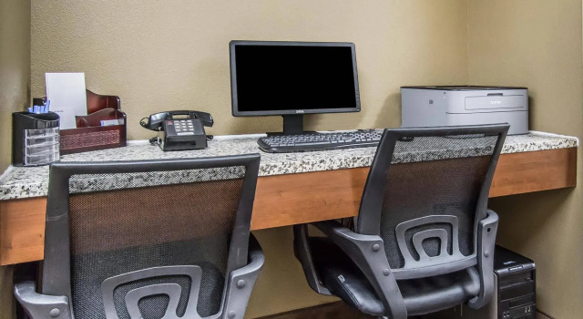 Comfort Inn, Book Hotel DeLand Florida