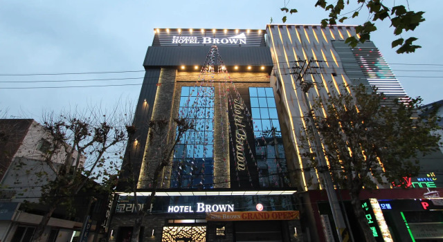 Brown Hotel