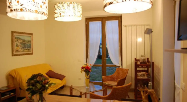 Студия с видом на озеро Agriturismo Casa del Castagneto