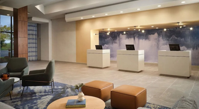 Sheraton Grand Rapids Airport Hotel
