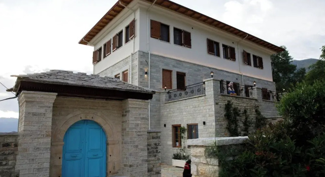 Bujtina Sophie, Book Hotel Gjirokastër Gjirokastër County