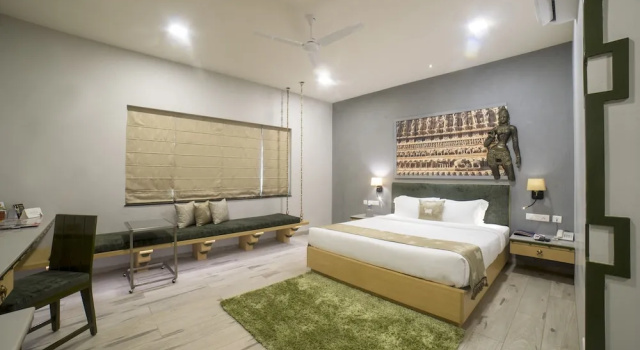 The Andhra Art & Craft Hotel, Rezerwuj Hotel Hotele w Andhra Pradesh z parkingiem, Parking