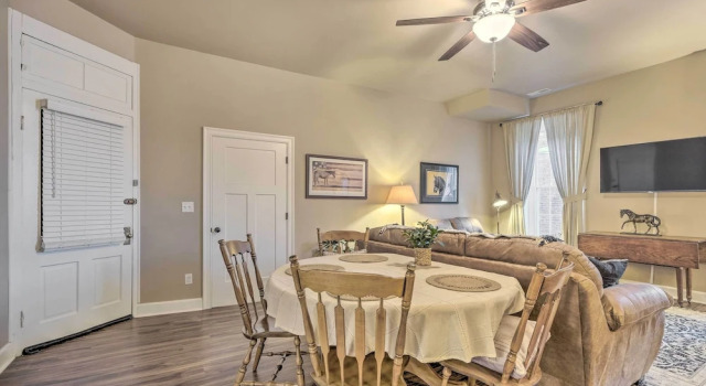 Апартаменты с 2 комнатами Quaint Apartment in Historic Georgetown!