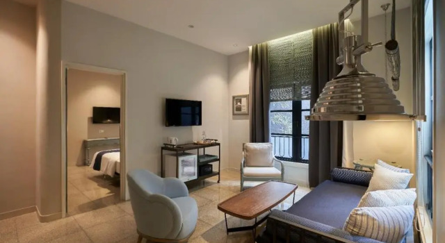 Suite Lamandau House