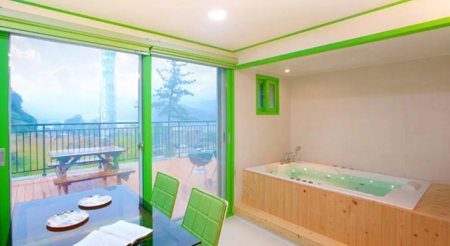 Namiseom The Hue Couple and Spa Pension