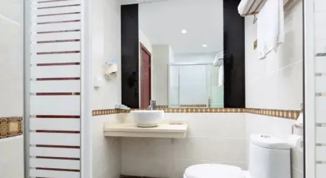 Люкс Standard Kai Tian Golden Classic Hotel (Huizhou Baishi Branch)