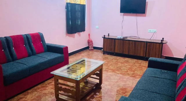 1 BR Cottage in Upper Bazaar, Ooty, by GuestHouser (A576), Забронировать Дом для отпуска Коттеджи штата Тамилнада, Коттедж