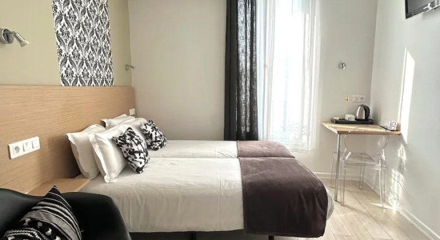 Двухместный номер Standard Hôtel Le National Clichy Paris