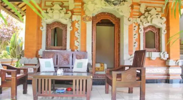 Sunarta House Home Stay