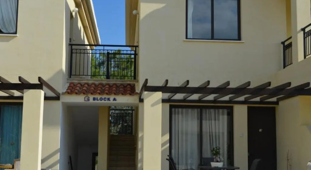 Faros Beach Apartment A102, Boek Appartement Hotels in Paphos met parkeren, in de buurt van Faros Beach, Parkeren