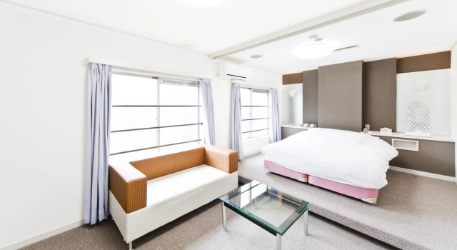 Shinjuku East Hotel, Забронировать Отель Отели Токио с парковкой, рядом с Hanazono Gallery, Парковка