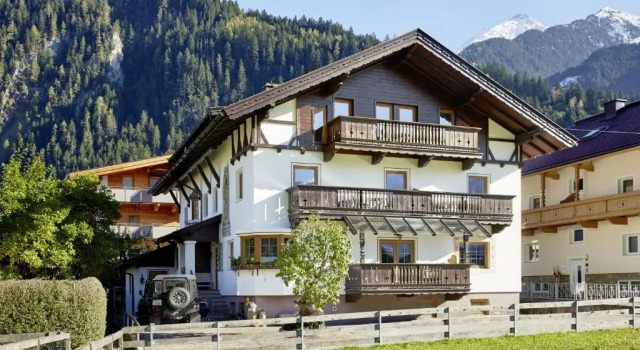 Апартаменты Gästehaus Huber