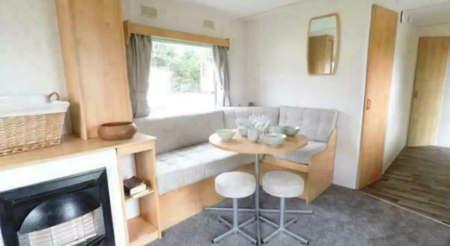 Lovely 2-bed Holiday Home in Clacton-on-sea