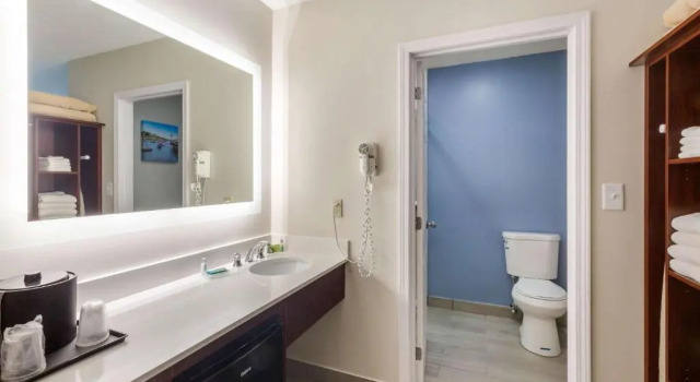Четырёхместный номер Standard Ogunquit River Inn & Suites