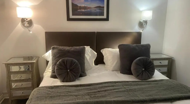 Апартаменты Bow Serviced Apartments