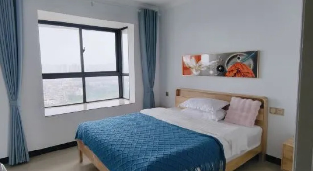 Люкс с 3 комнатами с красивым видом из окна Xicheng Homestay (Beihai Gaode Ancient Town Coast Tianjie Branch)