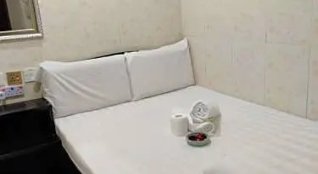 Camera Deluxe Pay-Less Guest House A2