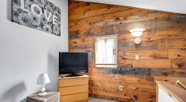 Mountaineer's Cottage - Cozy Condo In The Gorgeous White Mountains 2 Bedroom Condo by Redawning, Забронировать Дом для отпуска Кэмптон Tenney Mountain