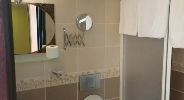 Люкс с видом на воду Cosmopolitan Park Hotel