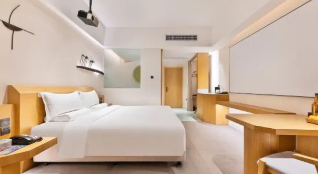 Номер Deluxe Ceramics International Hotel