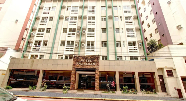 Hotel Vela Azul, Забронировать Отель Балнеариу-Камбориу Санта-Катарина, рядом с Free Fair