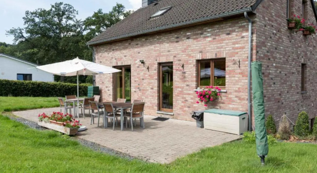 Gîte A La Violette, Rezervovat Hotel Hotely v Lutych s parkováním, Parkování